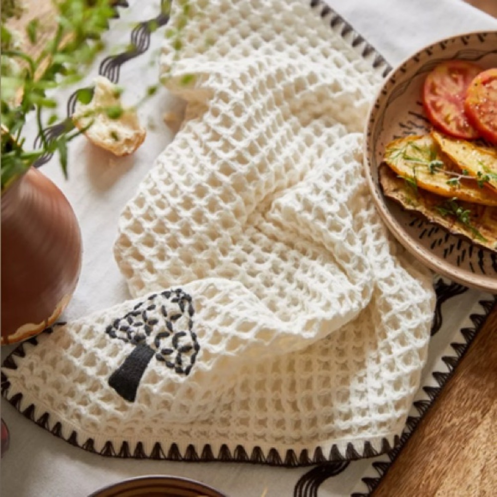 Urban Outfitters Mushroom Bath Kitchen Tea Towel Waffle Set